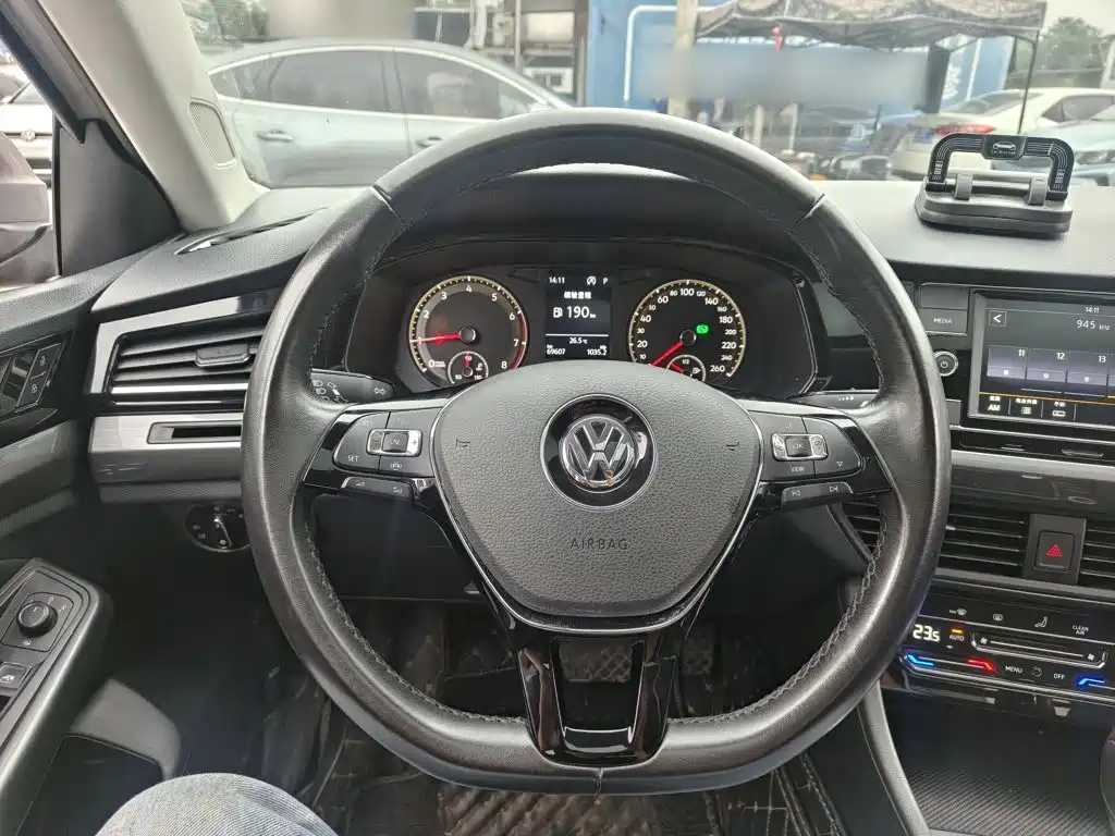Volkswagen Bora — миниатюра 7