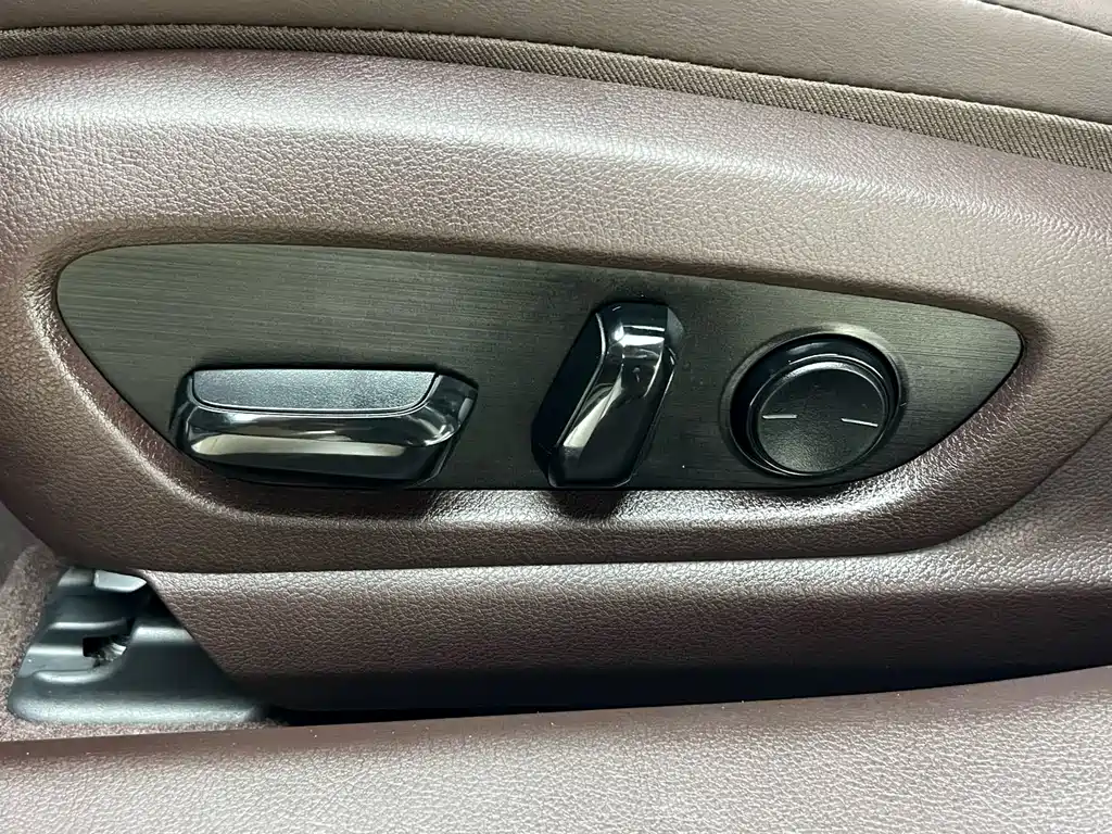 Lexus ES — миниатюра 20