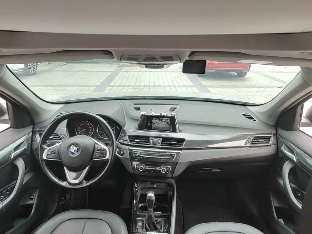 BMW X1 — миниатюра 10