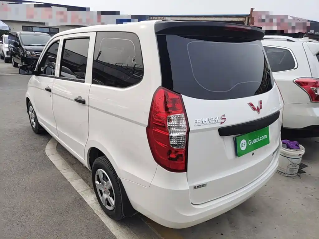 Wuling Hongguang — миниатюра 5
