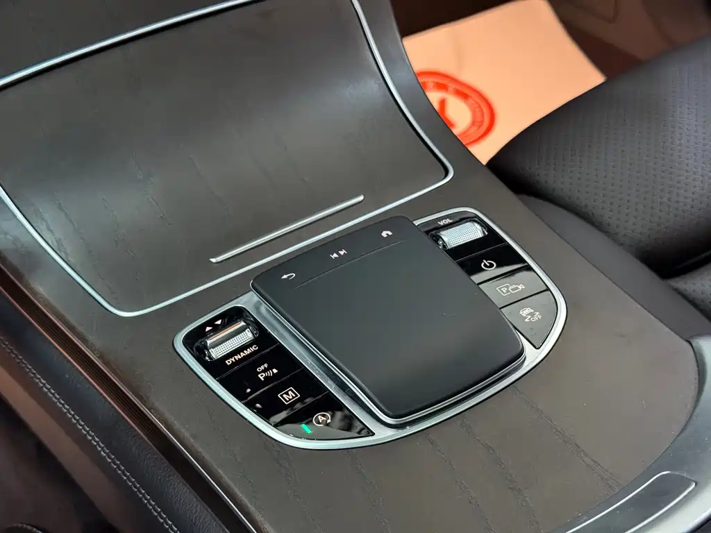 Mercedes-Benz GLC — миниатюра 15