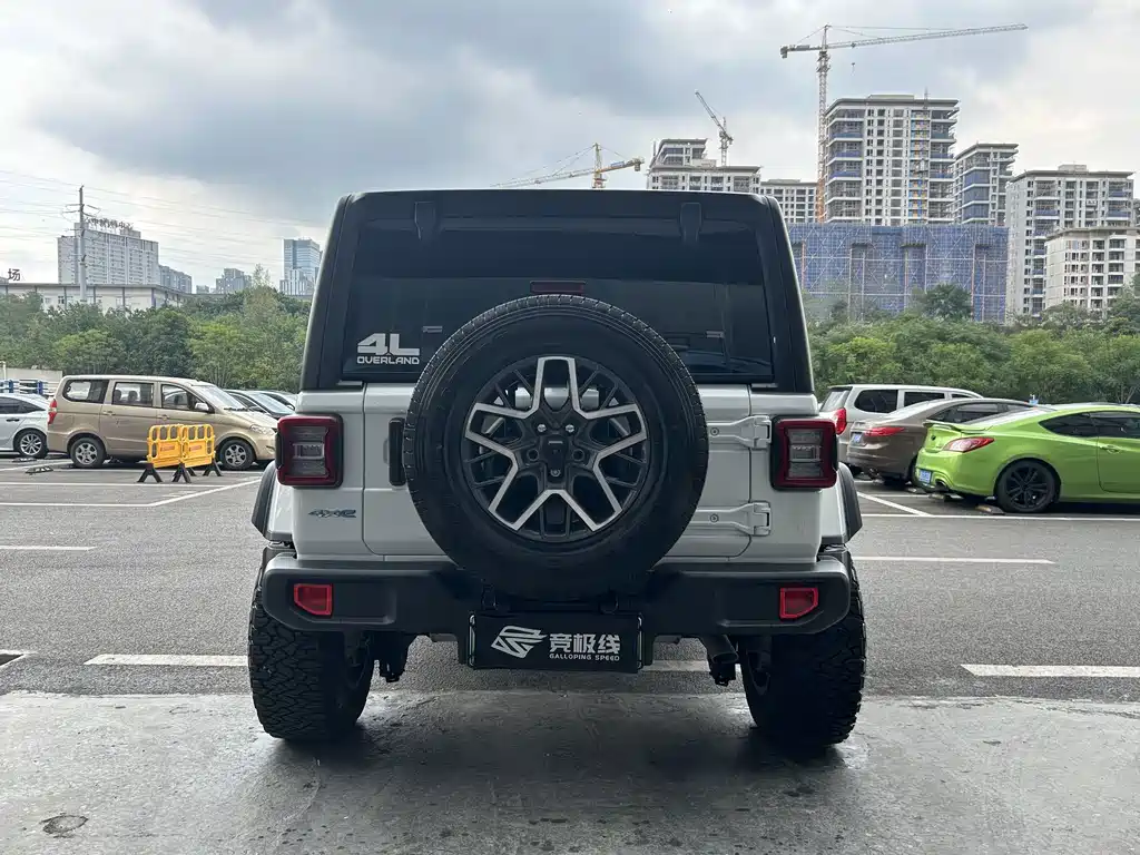 Jeep Wrangler PHEV 4-door 2.0T 4xe Sahara, фото 13