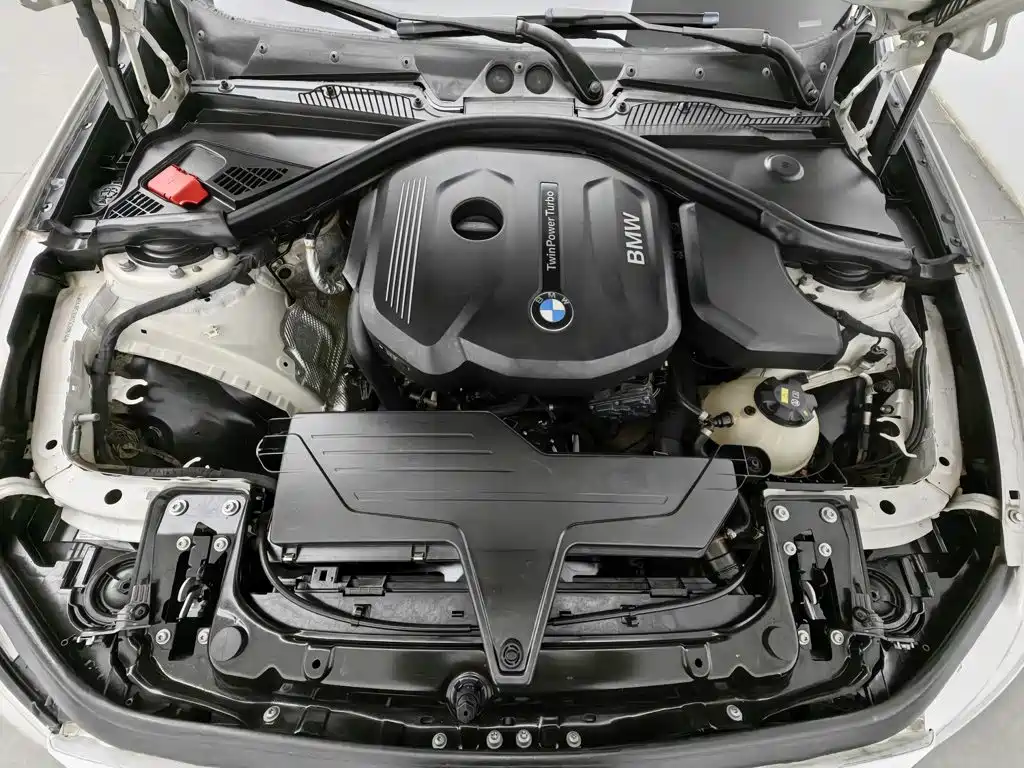 BMW 1 Series (Import) — миниатюра 6