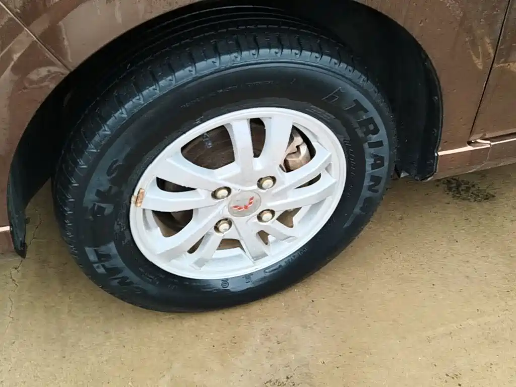 Wuling Hongguang — миниатюра 23