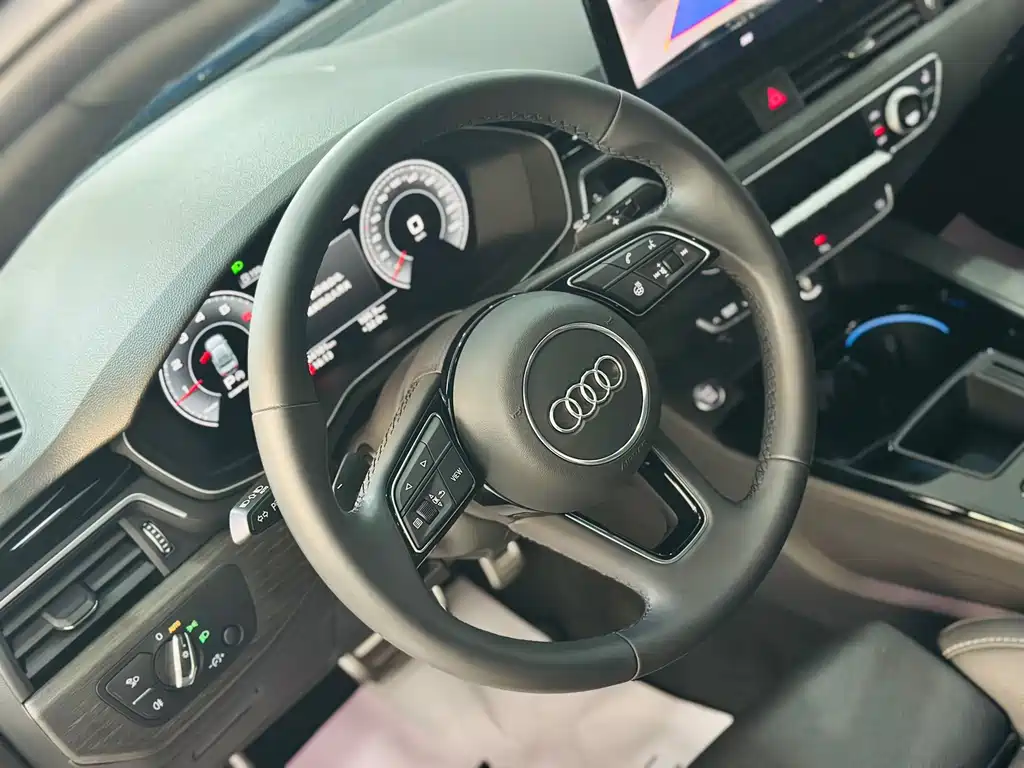 Audi A4L — миниатюра 13