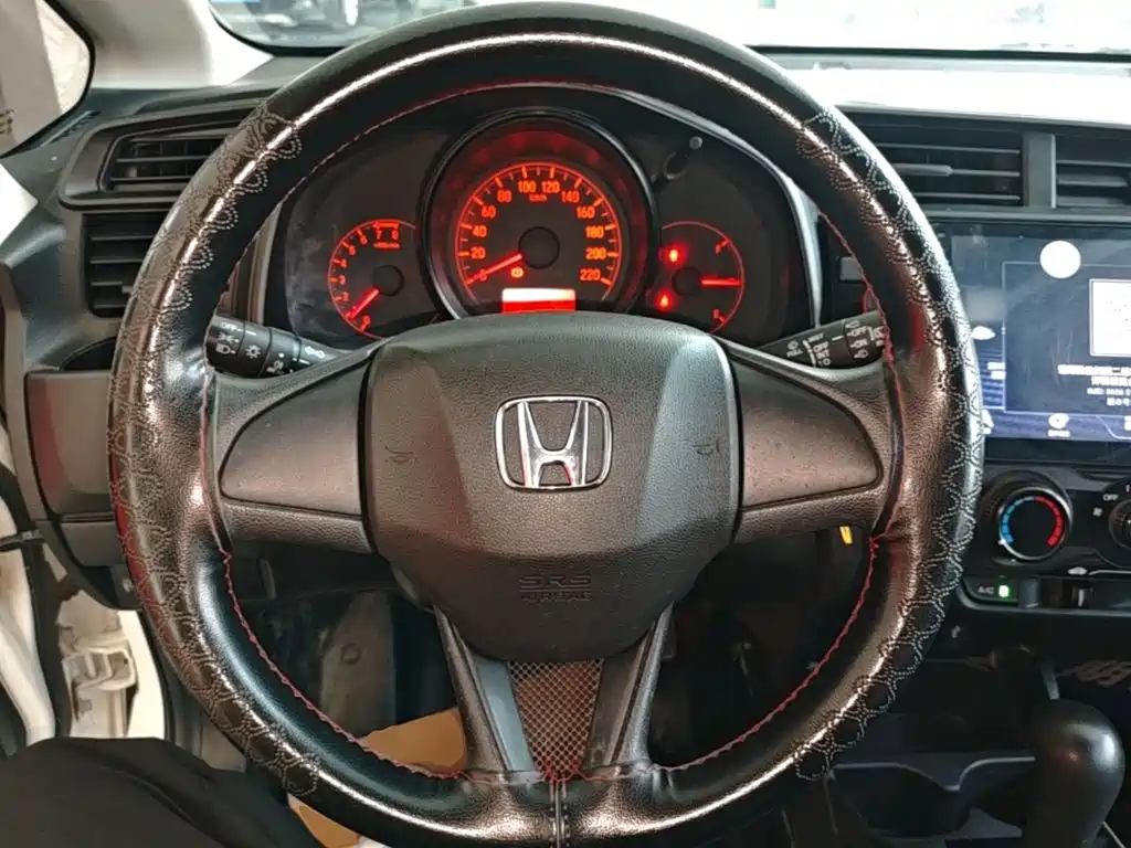 Honda Fit — миниатюра 11