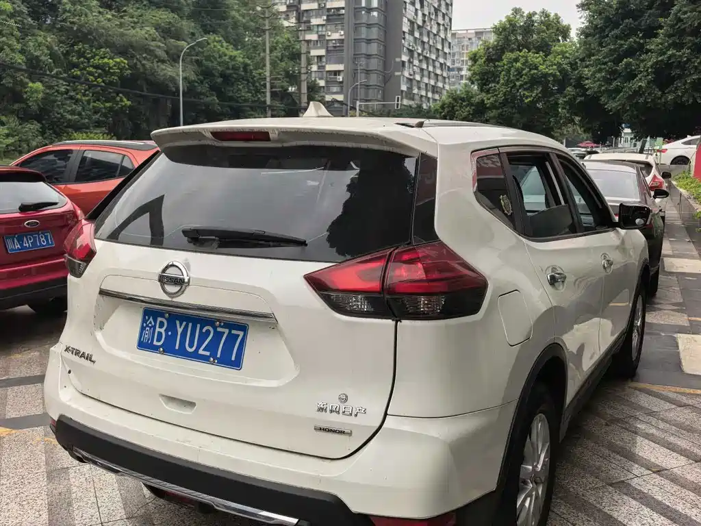 Nissan X-Trail — миниатюра 3