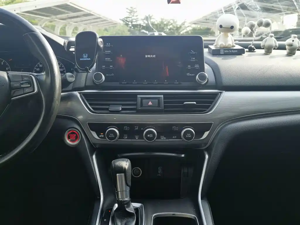 Honda Accord — миниатюра 23