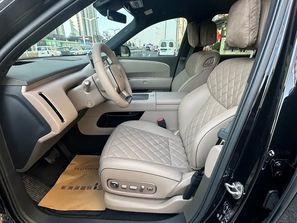 Li Auto Li L8 — миниатюра 4