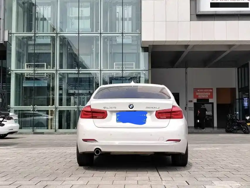 BMW 3 Series — миниатюра 7