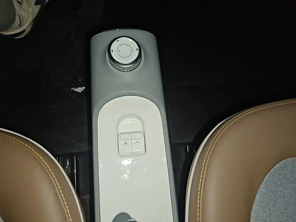 Wuling MINIEV — миниатюра 14