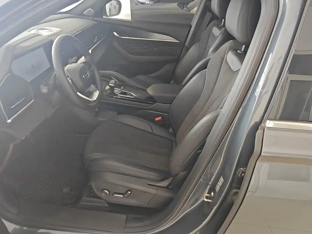 Geely Xingyue L — миниатюра 15