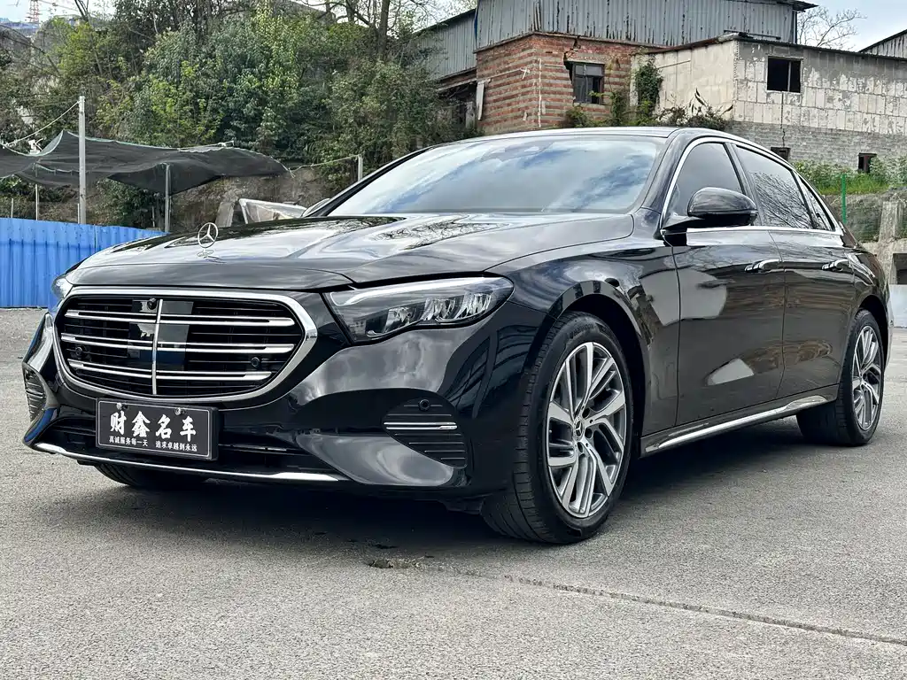 Mercedes-Benz E-Class 2025