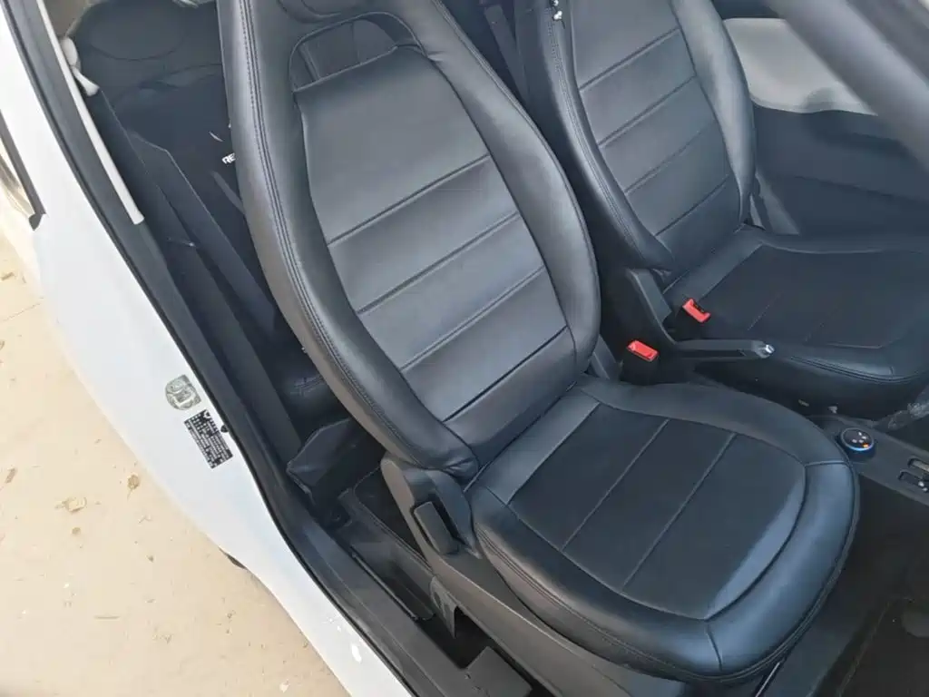 Wuling MINIEV — миниатюра 25