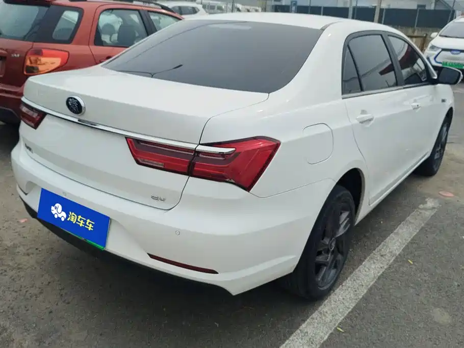 BYD Qin NEV — миниатюра 3