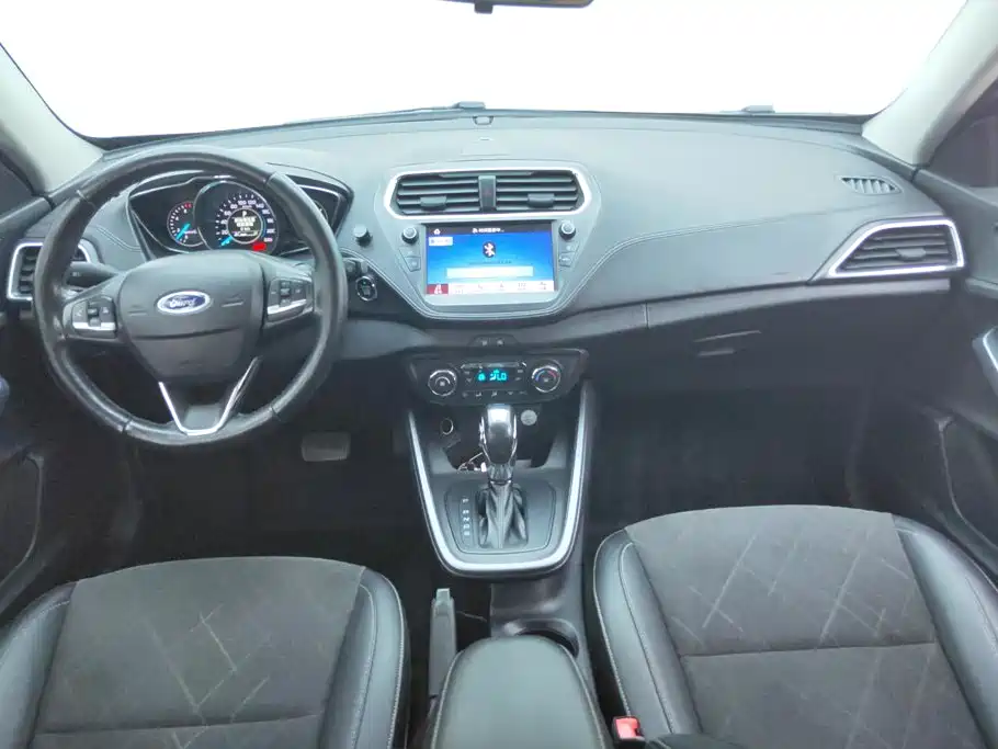 Ford Escort — миниатюра 12