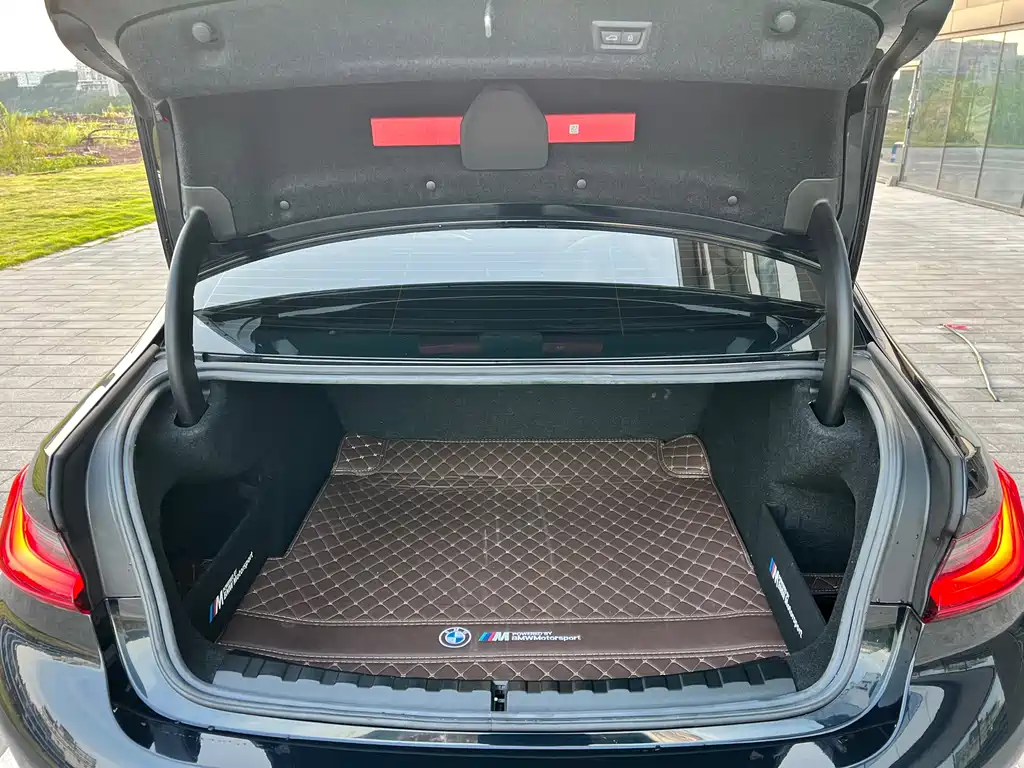 BMW 3 Series — миниатюра 13