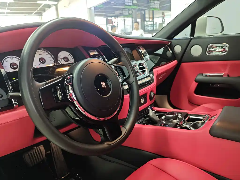 Rolls-Royce Wraith — миниатюра 6