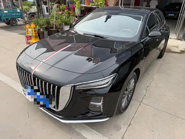 2025 Hongqi H5