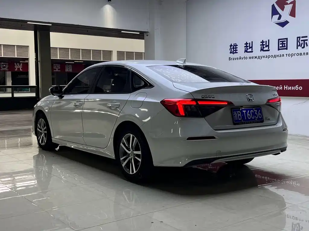 Honda Civic 180TURBO CVT Fashion Engine Edition, фото 16
