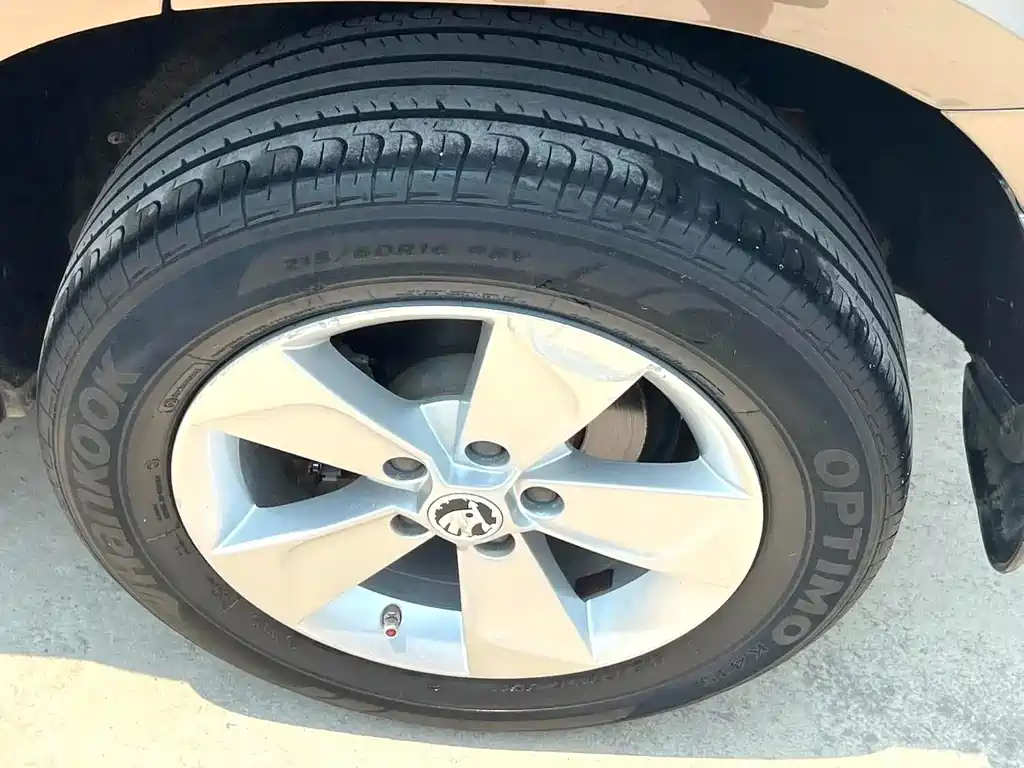 Skoda Yeti — миниатюра 10