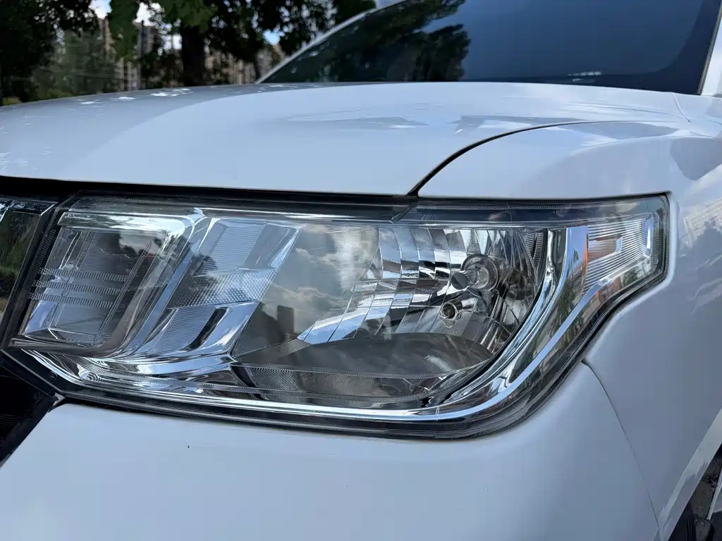 Wuling Journey — миниатюра 8