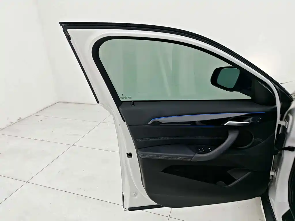 BMW X2 — миниатюра 10