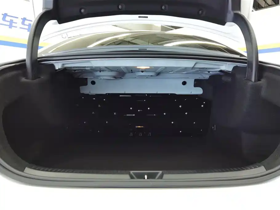 Mercedes-Benz A-Class A 2024 A 200 L Fashion