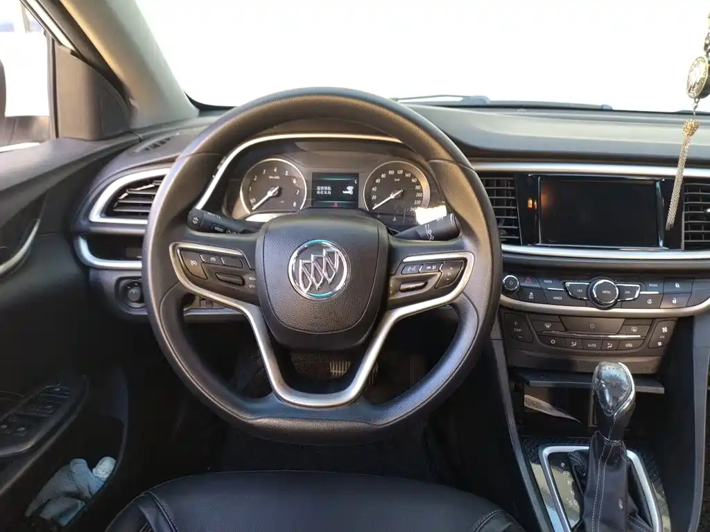 Buick Excelle — миниатюра 3