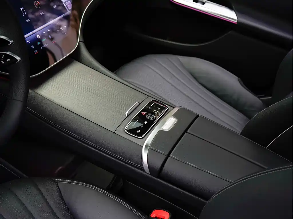 Mercedes-Benz EQE — миниатюра 13