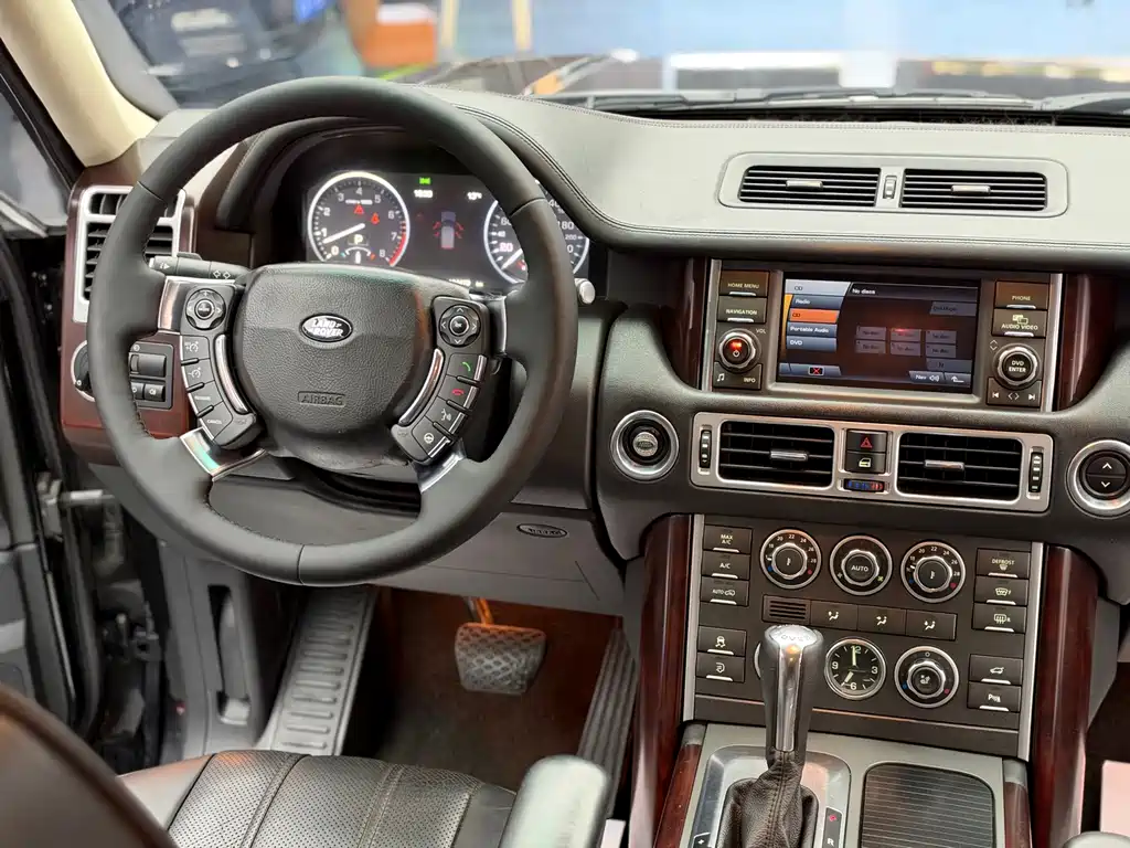 Land Rover Range Rover — миниатюра 14