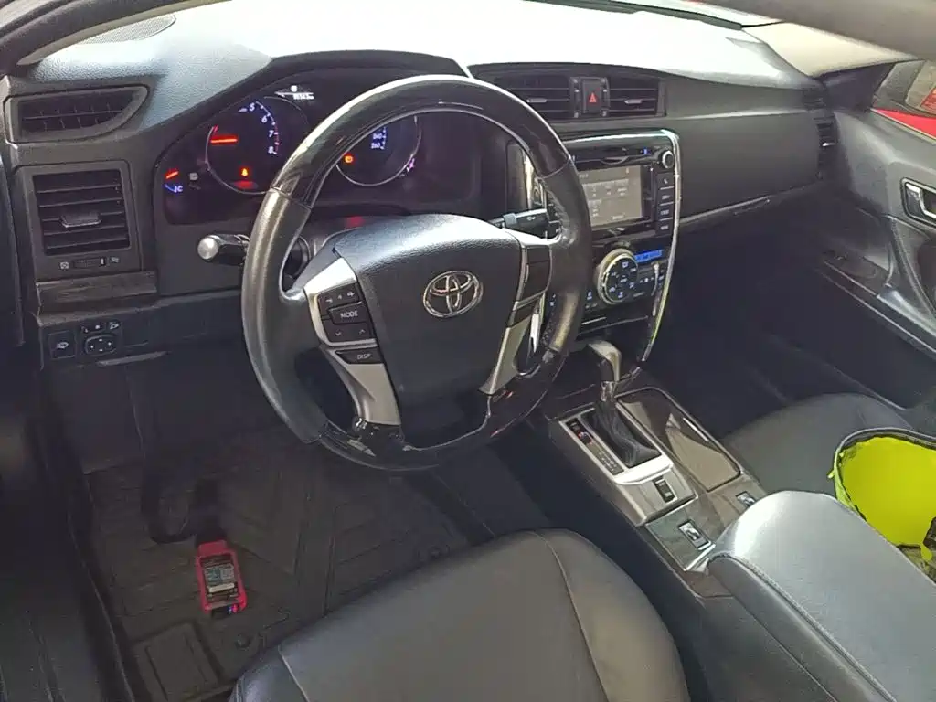 Toyota Reiz — миниатюра 10