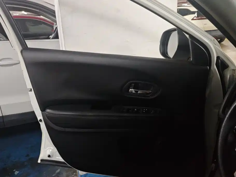 Honda Vezel — миниатюра 7
