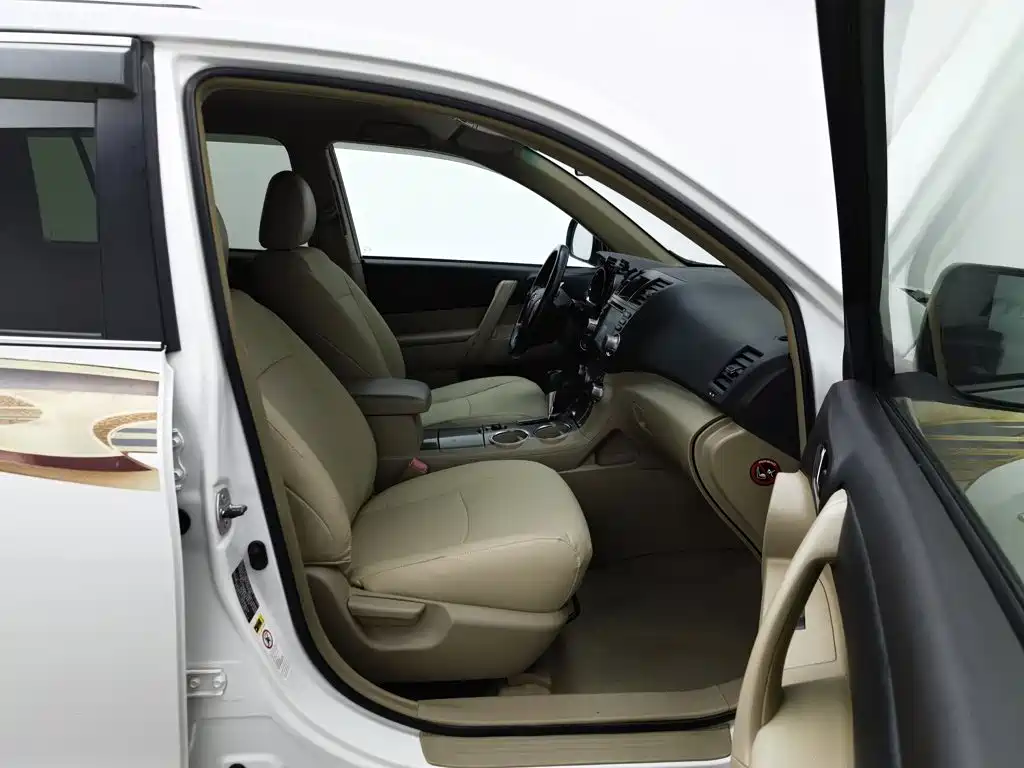 Toyota Highlander — миниатюра 23