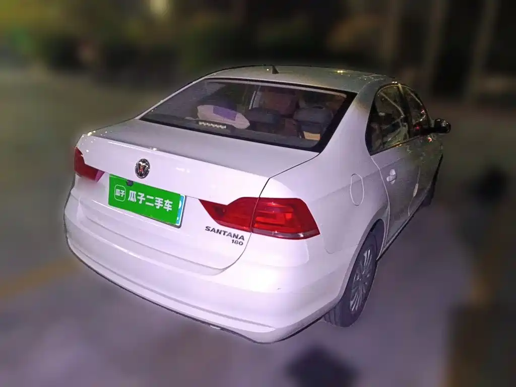 Volkswagen Santana — миниатюра 4