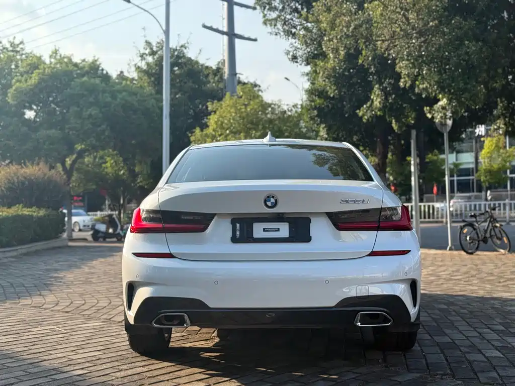 BMW 3 Series — миниатюра 4