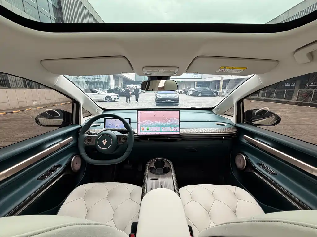 Baojun Yunduo — миниатюра 11