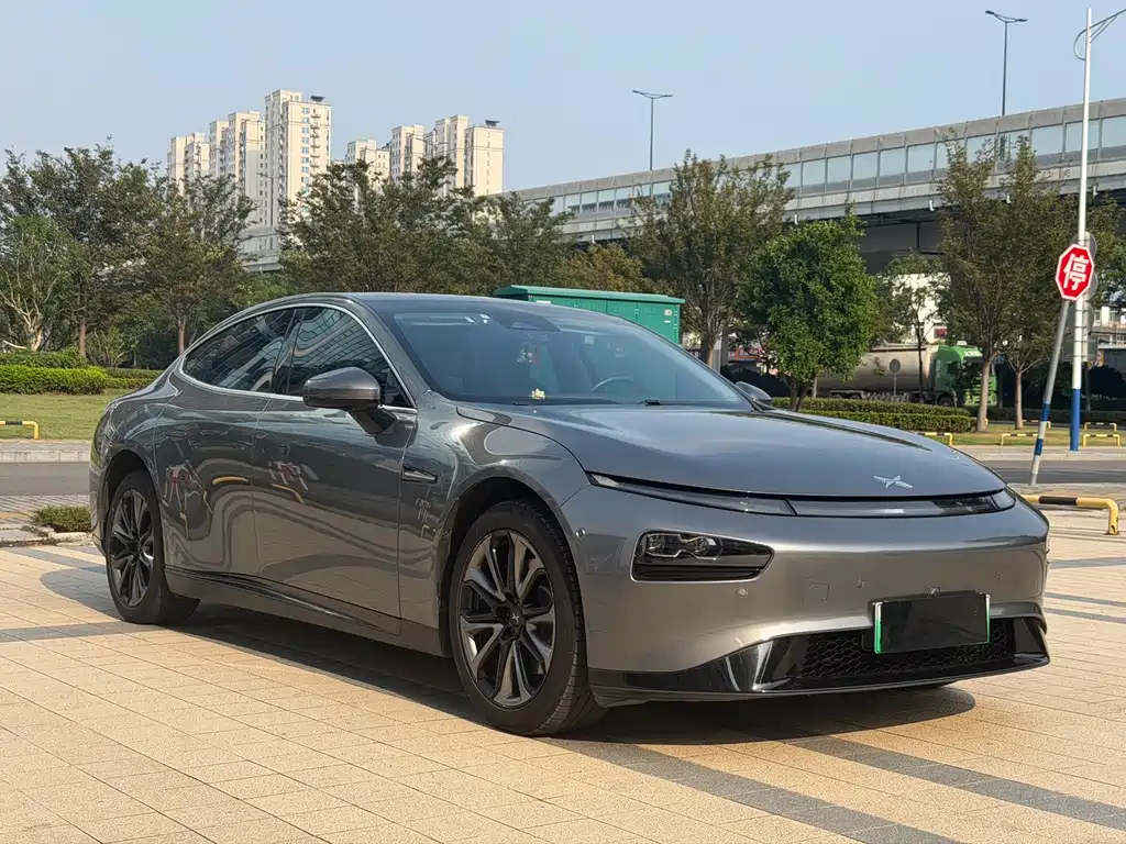 XPeng P7 — миниатюра 3
