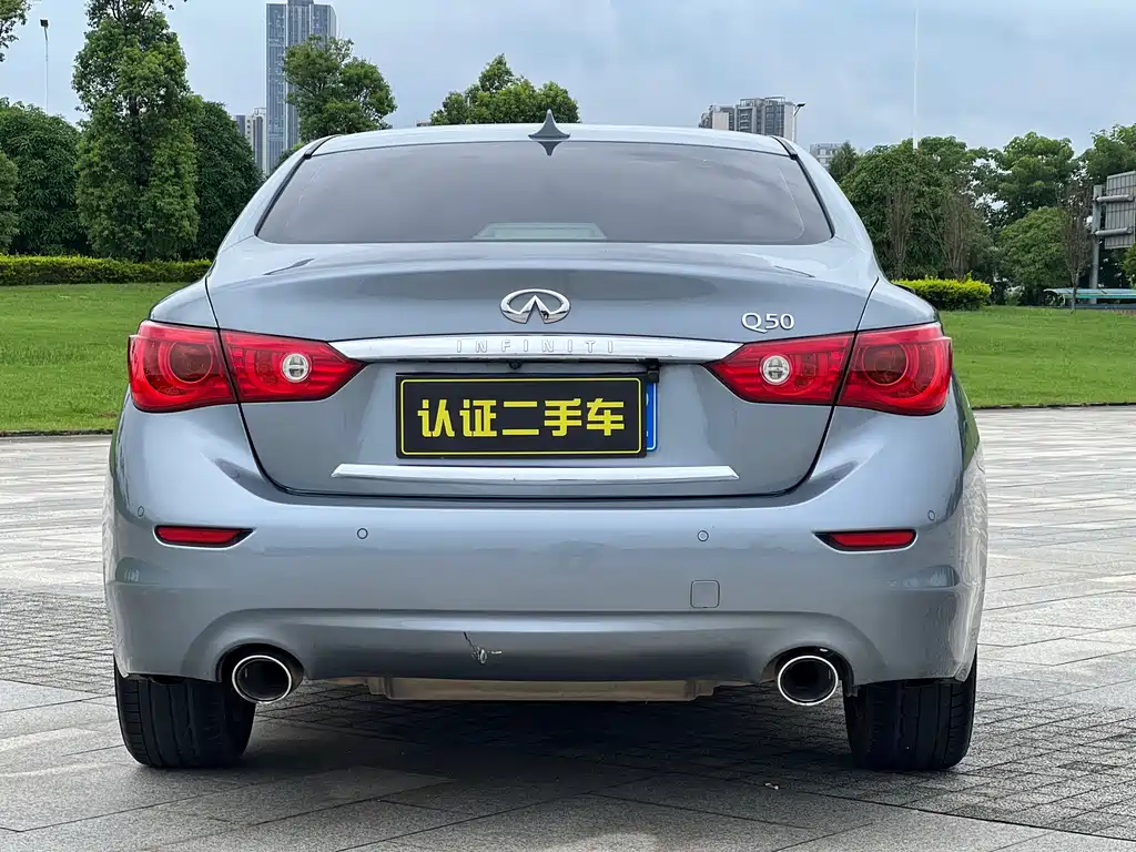 INFINITI Q50L