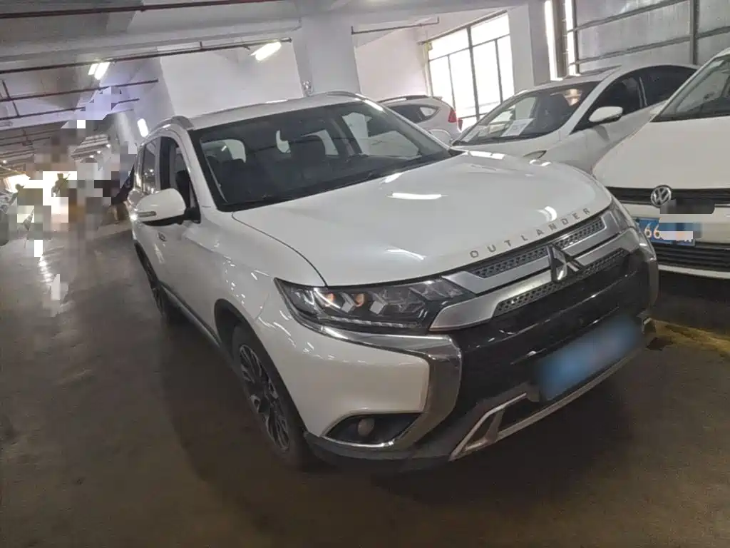 Mitsubishi Outlander — миниатюра 4