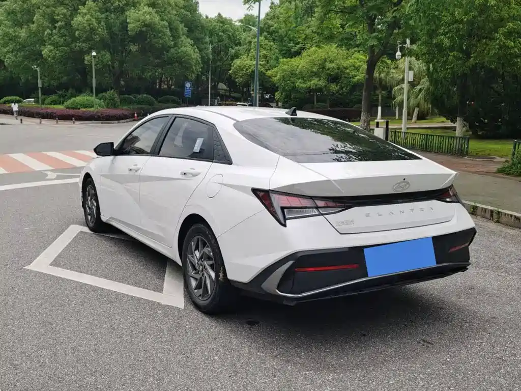 Hyundai Elantra 2022 1.5L CVT GLS Lead