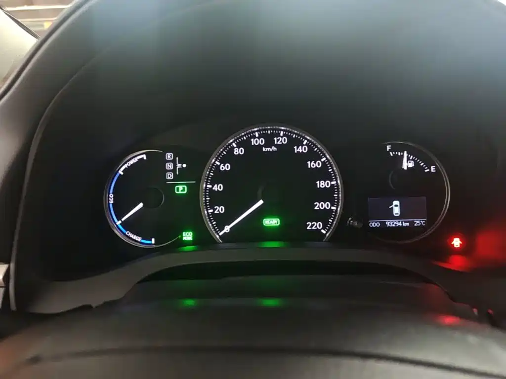Lexus CT — миниатюра 12