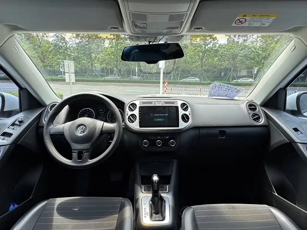 Volkswagen Tiguan - фото 17