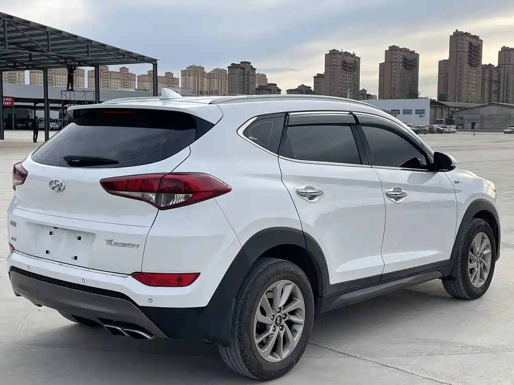 Hyundai Tucson 2015 1.6T DCT