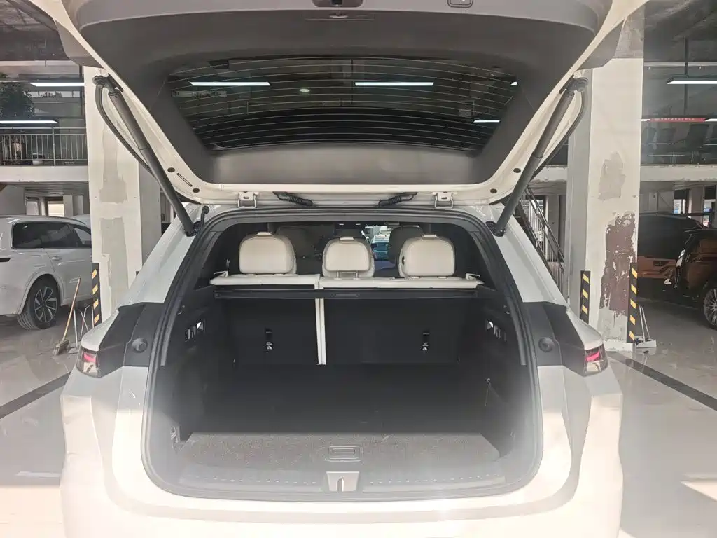 Li Auto Li L6 — миниатюра 6
