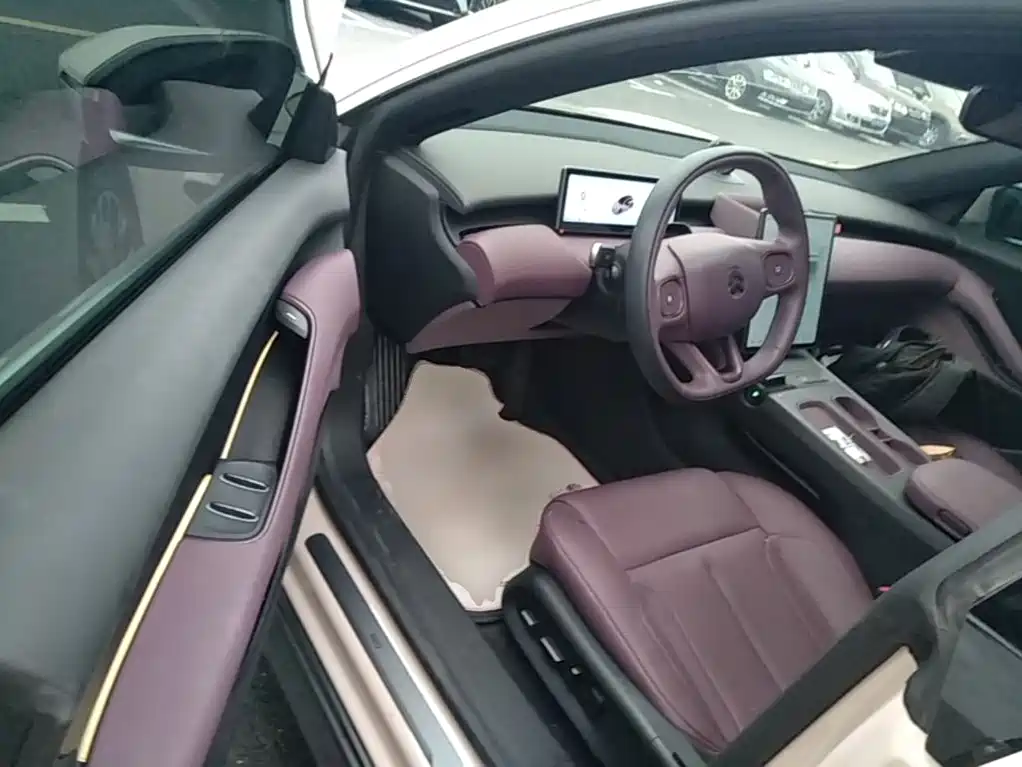 NIO ET5T — миниатюра 16