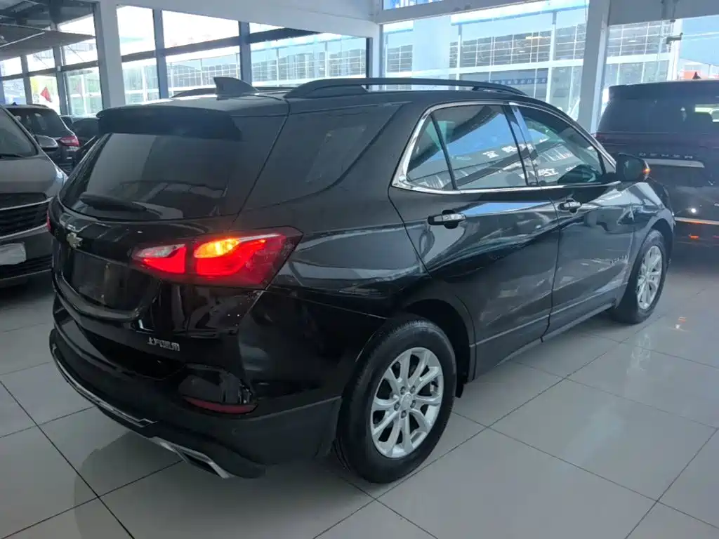 Chevrolet Equinox — миниатюра 7