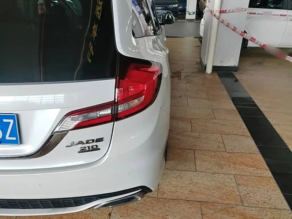 Honda Jade — миниатюра 8