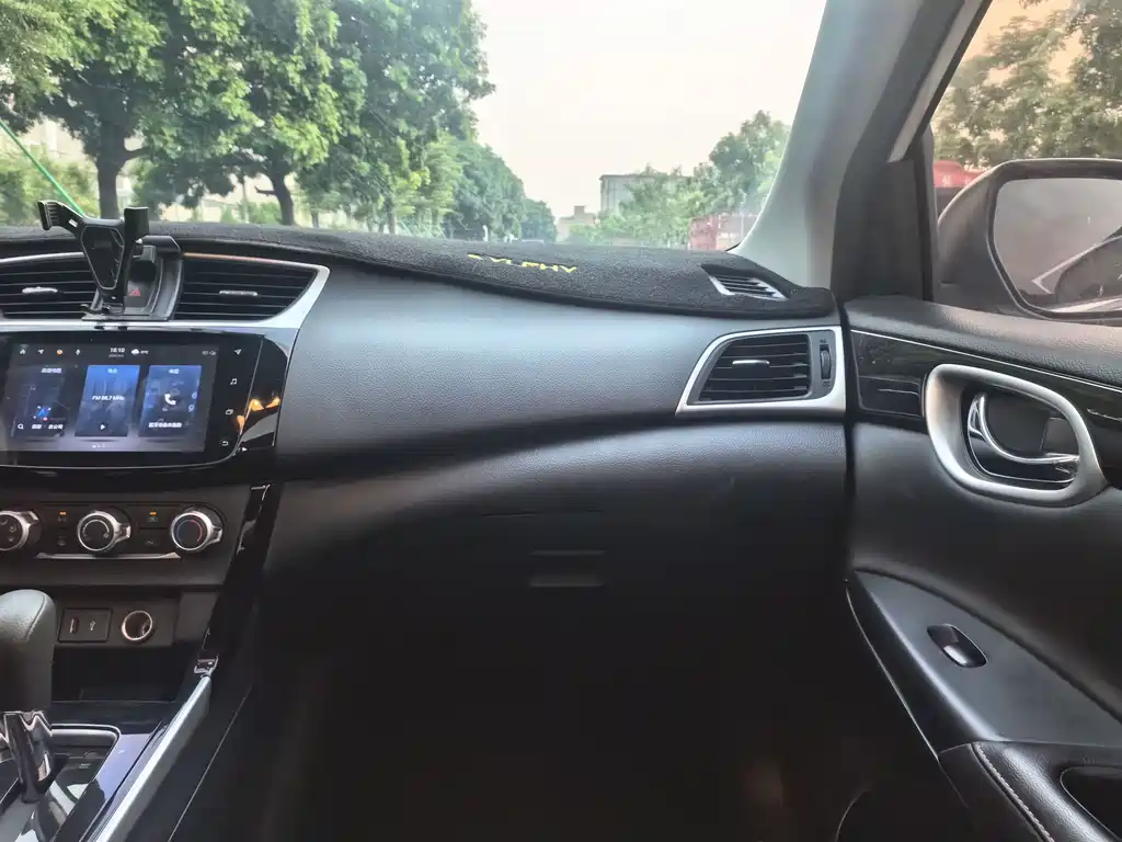 Nissan Sylphy — миниатюра 17