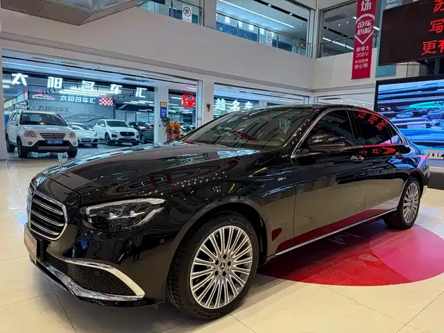 MERCEDES-BENZ E CLASS